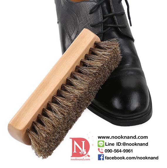รูปภาพที่3 ของสินค้า : แปรงทำความสะอาดรองเท้าขนม้า รุ่นด้ามจับ 16 CM ด้ามจับทำจากไม้แท้